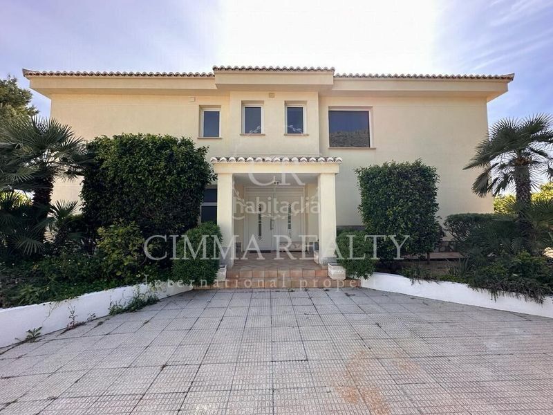 Foto f55b96f1-33be-42a2-8223-80a1c595d636. Xalet amb calefacció aparcament piscina a Altea la vella Altea