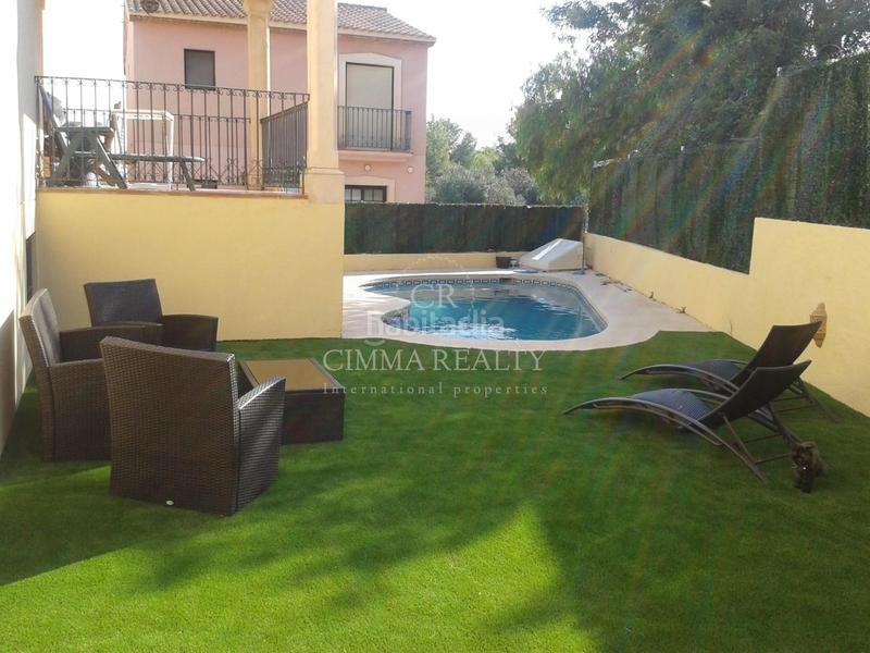 Foto 427d1342-58e0-4f37-9a5e-d52ccfa66f04. Chalet  independiente en colonia escandinaviacautiador en Alfàs del Pi (l´)