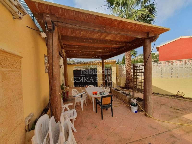 Foto a42e1eb2-a220-435b-9884-47fc1551a2d1. Chalet  independiente en colonia escandinaviacautiador en Alfàs del Pi (l´)