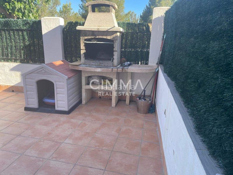 Foto 443099e9-1ceb-4118-96de-40ef8ba661f4. Casa amb aparcament a La Paz Polop