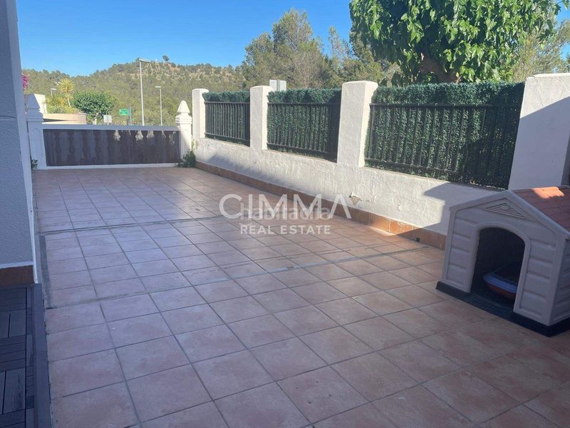 Foto 5346ae58-89be-430f-a358-45f62648437a. Casa amb aparcament a La Paz Polop