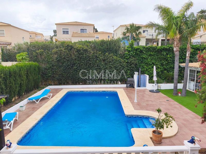 Foto cf8731e9-31f6-4404-8865-9b5e29faf0cc. Casa amb calefacció aparcament piscina a Escandinavia-Cautivador Alfàs del Pi (l´)