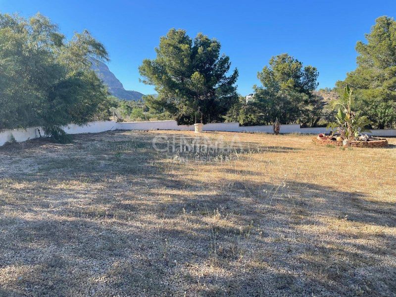 Foto bf50d834-ec9f-413e-be96-059f0054b88b. Xalet amb calefacció aparcament piscina a Coloma Nucia (la)