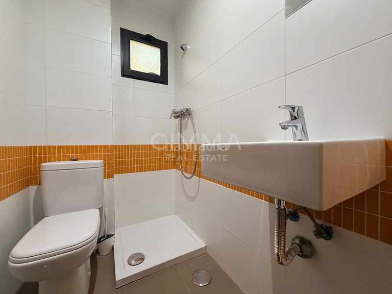 Foto be70dc35-37fd-404e-a268-00dfcf529339. Pis a La Nucia Pueblo Nucia (la)
