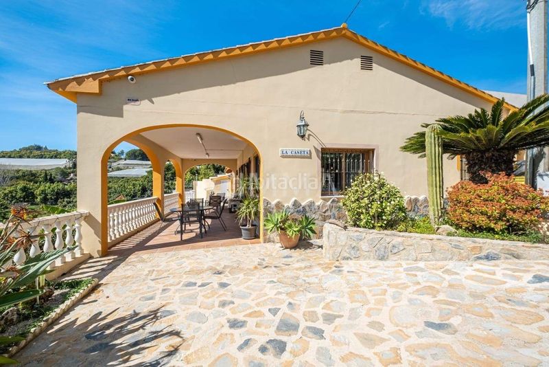 Foto 17d6b630-2fc3-40ca-8fa1-ddee92308b59. Lloguer casa amb aparcament piscina a Altea la vella Altea