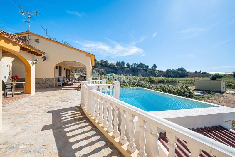 Foto 4725487e-0f44-45b8-8227-3dbc08922514. Lloguer casa amb aparcament piscina a Altea la vella Altea