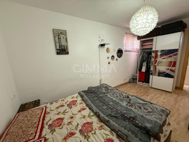 Foto 2db022aa-2d3d-4621-8227-ca8fa9b518ac. Casa aparellada amb calefacció aparcament piscina a Nucia (la)