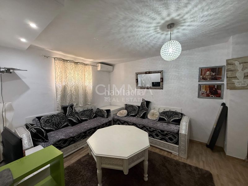 Foto eb26d694-cef7-4ff0-a503-3b63c8490f1b. Casa aparellada amb calefacció aparcament piscina a Nucia (la)