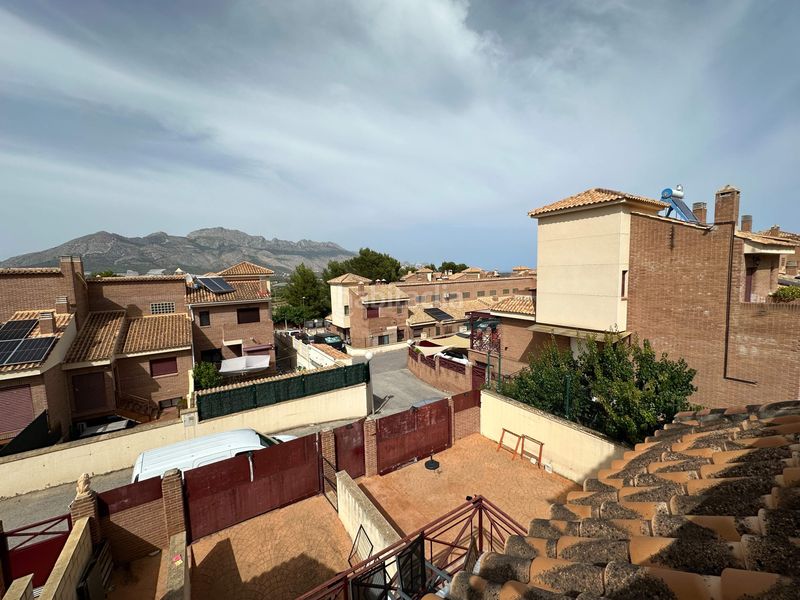 Foto ad4a6f02-e299-47cc-baf1-d418b3fb77d8. Xalet amb aparcament piscina a El Tossal-Bello Horizonte Nucia (la)
