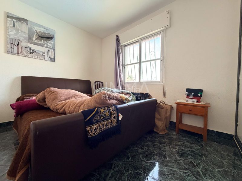 Foto 94f3d9db-6dd3-4c8a-984f-ab0137830644. Xalet amb aparcament a Coloma Nucia (la)