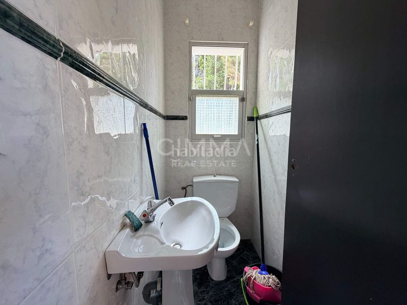 Foto b2c6807b-d09b-4217-8602-f33c8eab7585. Xalet amb aparcament a Coloma Nucia (la)