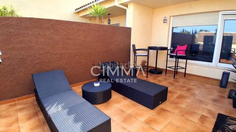 Foto 9b8f59be-b4c1-4169-8e76-5164c766f599. Casa adossada amb aparcament a Coloma Nucia (la)
