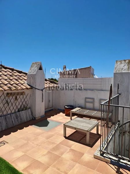Foto 327285cb-ce8a-48ae-9f60-879e025122ed. Xalet amb aparcament piscina a Montebello - Nou Espai Nucia (la)