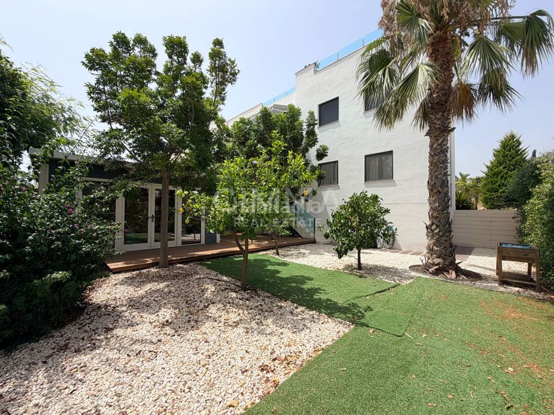 Foto c4db4ed4-934b-4b7a-9874-4c374e79f0bc. Planta baixa amb piscina a La Alberca Polop
