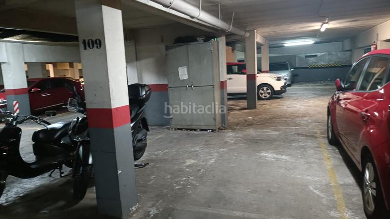 Foto 64c56c7e-df19-4a33-aa08-394810a1278c. Aparcament cotxe a carrer de simancas 2 a Artigues Badalona