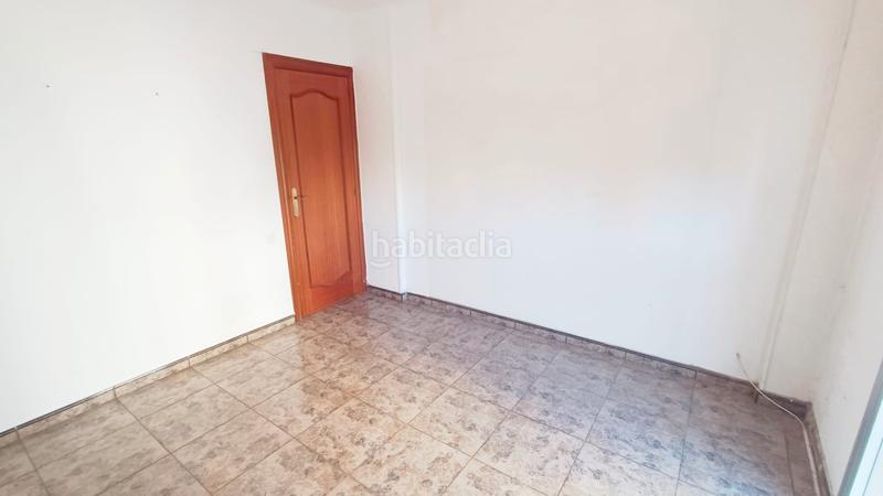 Foto 2621b346-92f9-4249-92a3-e129e6e981cc. Piso  en Can Serra con 3 habitaciones y ascensor. cocina para reformar. en Hospitalet de Llobregat (L´)