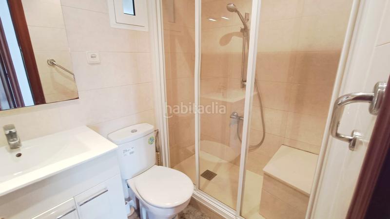 Foto 4139494a-34db-4690-88f0-ad58f7dc9146. Piso  en Can Serra con 3 habitaciones y ascensor. cocina para reformar. en Hospitalet de Llobregat (L´)