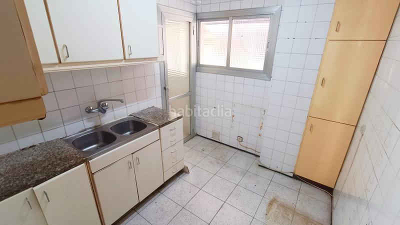 Foto bfbd667d-9c1a-413a-8bb1-45e74732cd1d. Piso  en Can Serra con 3 habitaciones y ascensor. cocina para reformar. en Hospitalet de Llobregat (L´)