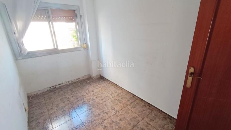 Foto d005124a-c34c-444b-b3c7-faceefd4d000. Piso  en Can Serra con 3 habitaciones y ascensor. cocina para reformar. en Hospitalet de Llobregat (L´)