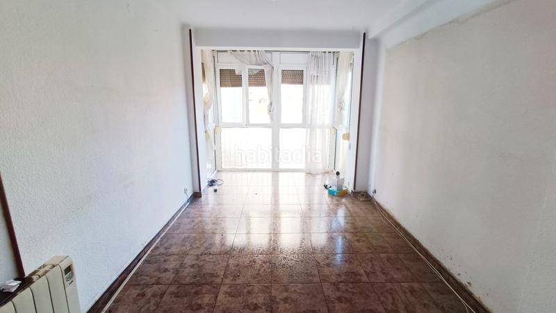 Foto d16c76bb-e36a-4126-b03f-c9910d8be922. Piso  en Can Serra con 3 habitaciones y ascensor. cocina para reformar. en Hospitalet de Llobregat (L´)