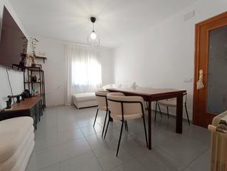 Etagenwohnung  Carrer de pere martell. Piso de 3 habitaciones para entrar a vivir.