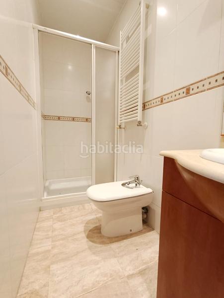 Foto 7c1c17f3-a975-4ffa-b7b0-86b76f0d6ad5. Duplex avec chauffage dans Sistrells Badalona