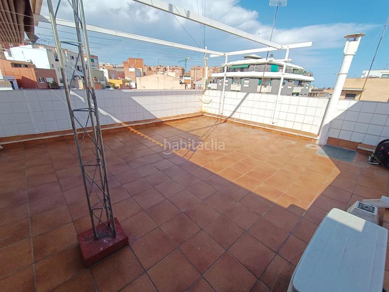 Foto bdbc3429-ad8b-44aa-97f6-1ba206c363db. Duplex avec chauffage dans Sistrells Badalona