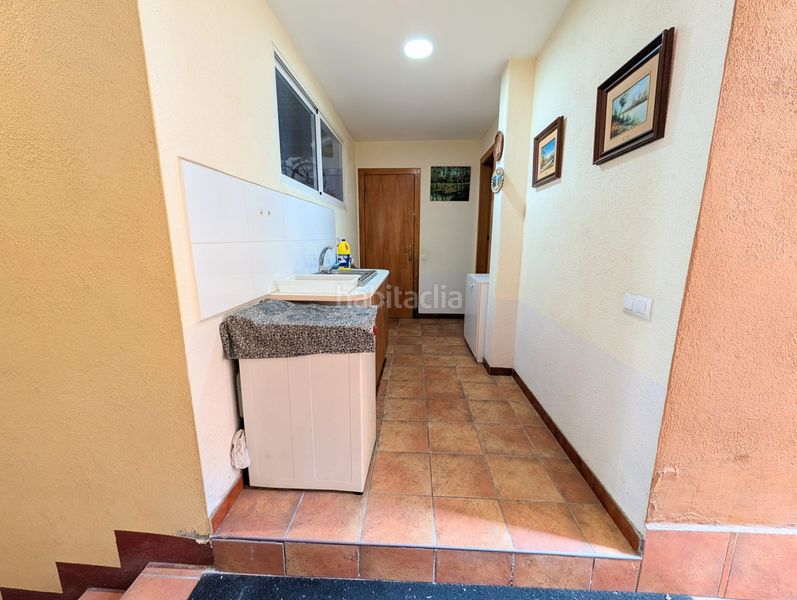 Foto 4565a172-8871-4598-9061-599d92f341ec. Maison avec chauffage dans Fondo Santa Coloma de Gramenet