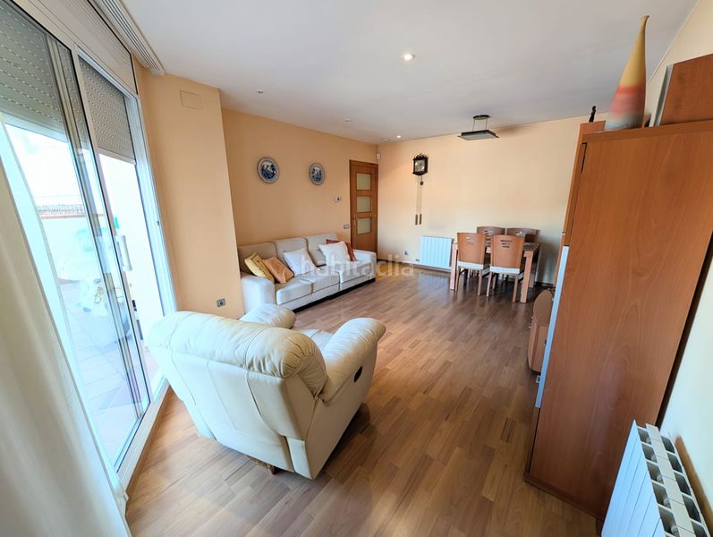 Foto 53284071-ff8d-4db4-8d30-6fb8f7957182. Maison avec chauffage dans Fondo Santa Coloma de Gramenet