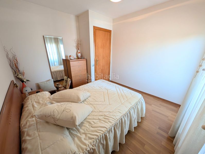 Foto 67f2cceb-705a-4959-a3d3-bd7a5e933377. Maison avec chauffage dans Fondo Santa Coloma de Gramenet