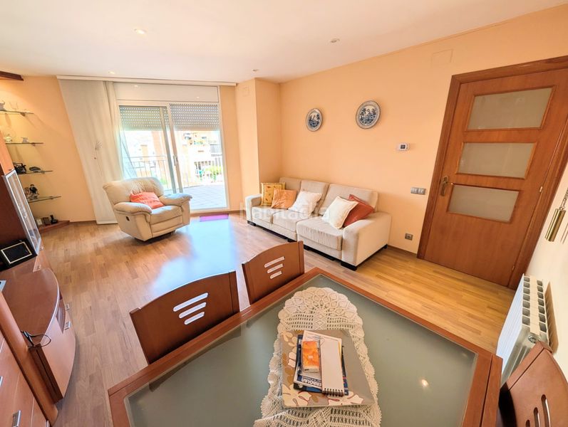 Foto 711e1562-d9fd-401d-95a6-12f0b9b952be. Maison avec chauffage dans Fondo Santa Coloma de Gramenet