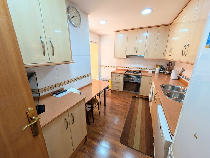 Foto b9d8424b-f944-4e6c-b89f-9a2582888abe. Maison avec chauffage dans Fondo Santa Coloma de Gramenet