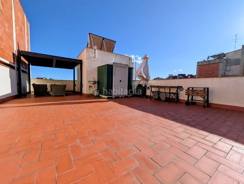 Foto 8ad8d751-5a7f-44d5-8f5c-f795f80f2611. Casa adossada amb aparcament a Sistrells Badalona