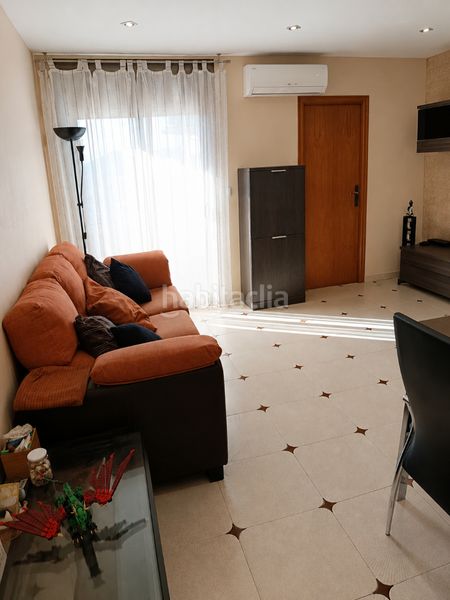 Foto bfaa8c55-d130-4f55-9d3d-822b91be5c1e. Pis a Lloreda Badalona