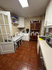 Location Appartement à Ciudad Jardín - Zoco. Fantástico piso de tres dormitorios en avda. aeropuerto