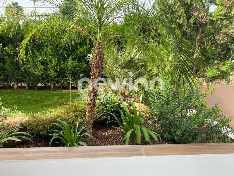 Foto 18cfdb9a-c574-4e78-bb9d-099166643e5a. Xalet amb calefacció aparcament piscina a El Brillante -El Naranjo - El Tablero Córdoba