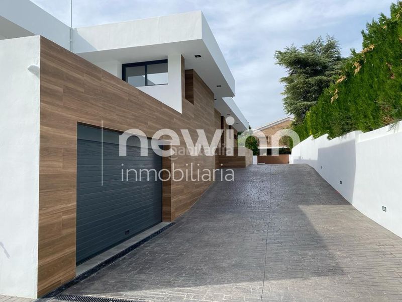 Foto a625615a-1514-4d5b-8732-d37773806567. Xalet amb calefacció aparcament piscina a El Brillante -El Naranjo - El Tablero Córdoba