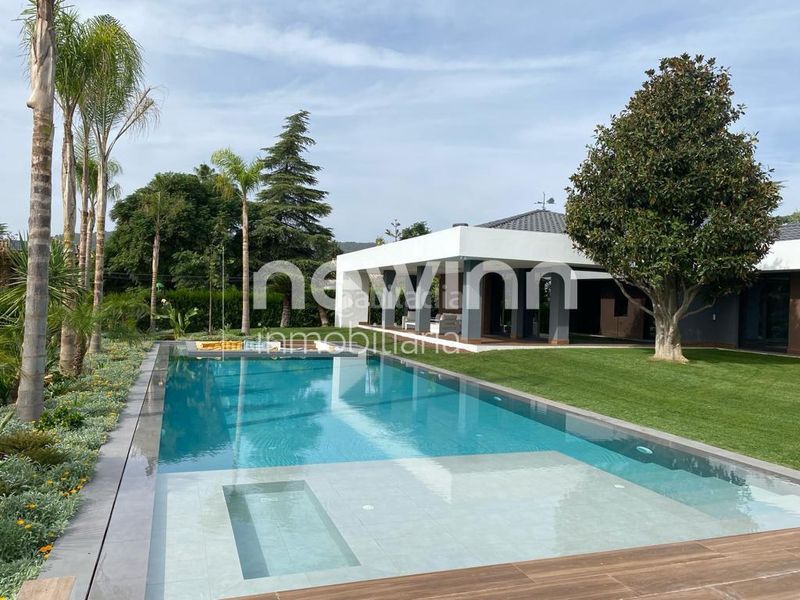Foto e5eb3495-bdc2-4990-aa46-a6a1b4316f0d. Xalet amb calefacció aparcament piscina a El Brillante -El Naranjo - El Tablero Córdoba