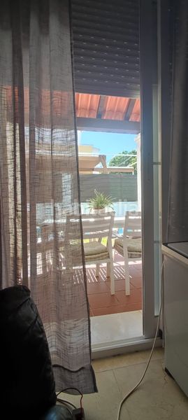 Foto cf65d62d-6087-4e4f-a5ff-4440afd42525. Casa aparellada amb xemeneia aparcament piscina a Espartinas