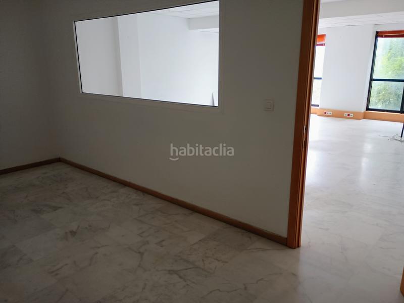 Foto 8b486e6d-4014-4da8-a102-921e74fbf1d4. Bureau avec parking dans Triana Oeste Sevilla