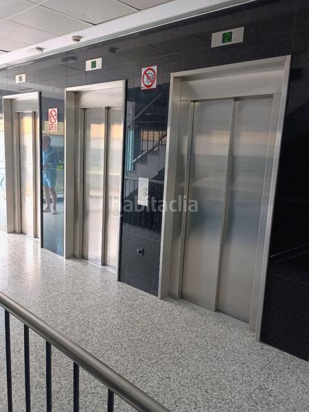 Foto b726bd34-fdd1-4a07-821e-827f4da34ac3. Bureau avec parking dans Triana Oeste Sevilla