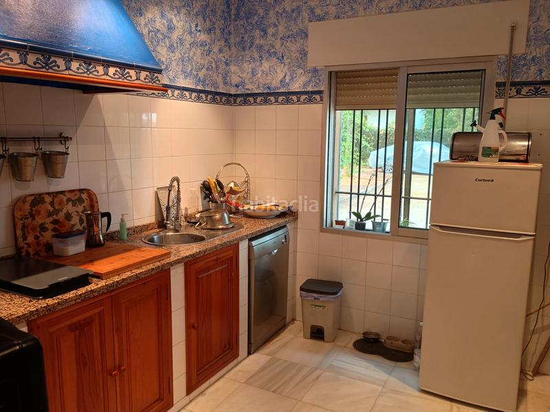 Foto 1770561a-29ac-4434-a893-b252d122801b. Xalet amb xemeneia piscina a Loreto Espartinas