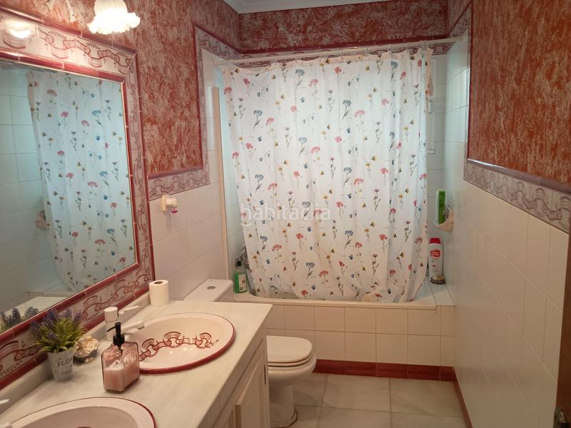 Foto 4f24efa9-e202-4d3d-ada4-b44793f64877. Xalet amb xemeneia piscina a Loreto Espartinas