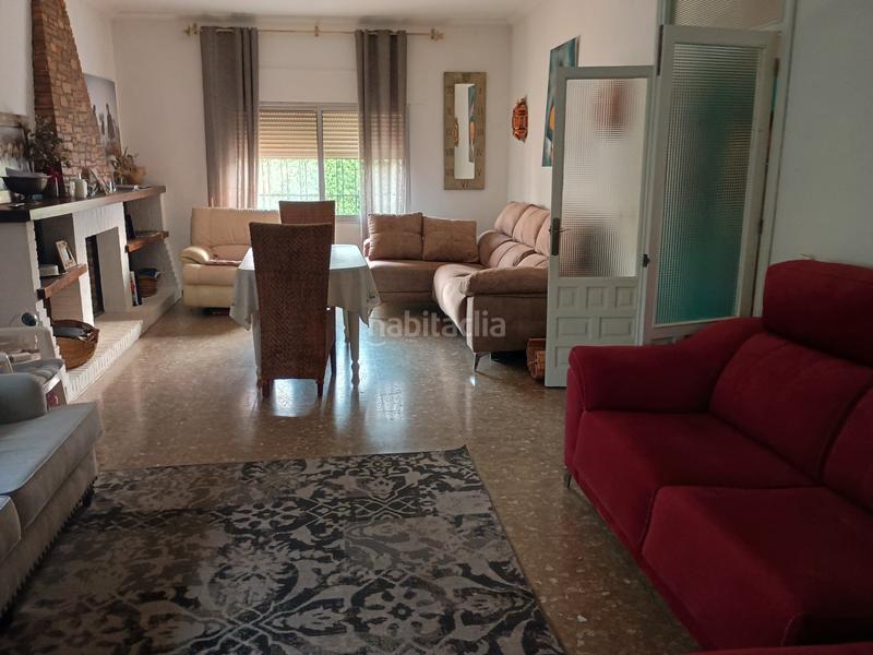 Foto 7f027baf-5f4f-42e1-b45a-54b0daf38d09. Xalet amb xemeneia piscina a Loreto Espartinas