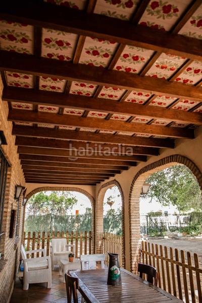 Foto 8cb31d13-d909-4b62-9a09-0e58e528590e. Xalet amb xemeneia piscina a Loreto Espartinas