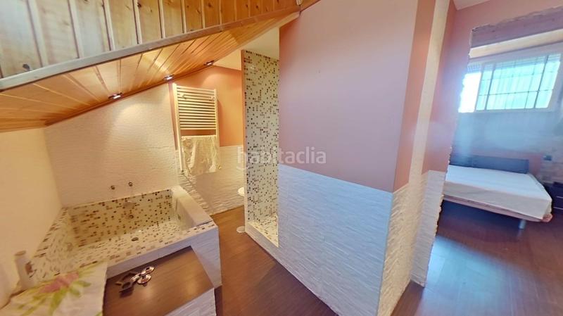 Foto 540f4e33-d244-43d1-af79-f3e3fe6db492. Chalet con riscaldamento parcheggio piscina in Eurovillas Nuevo Baztán