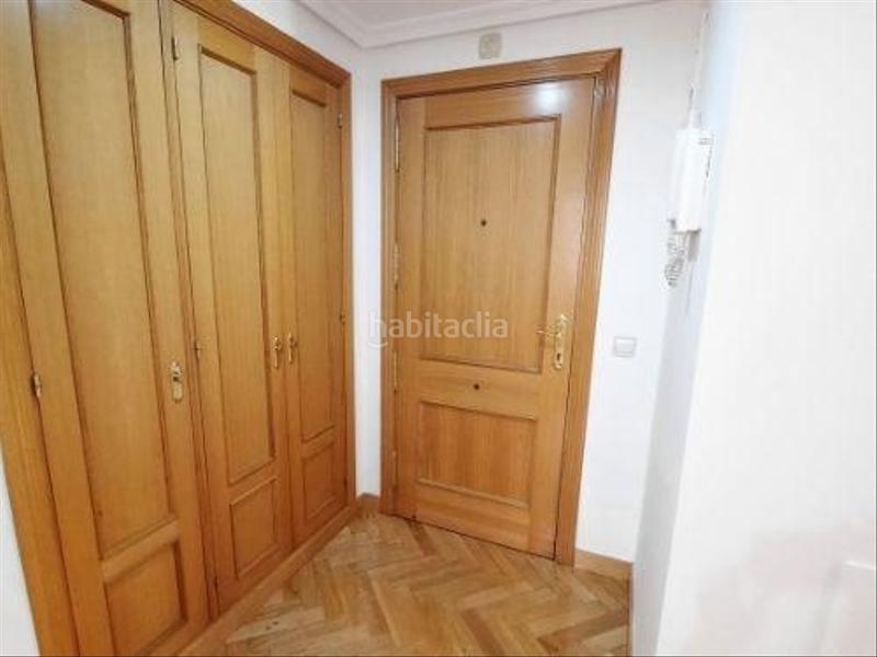 Foto 3d0904c2-10b9-4422-84d7-24a4fd1b0912. Alquiler piso disponible! se alquila piso amueblado de 2 habitaciones en la zona de Legazpi, distrito de arganzuela. en Madrid