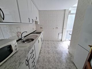 Pis  Calle chantada. Gran oportunidad cerca del metro de peñagrande, con fachada de s