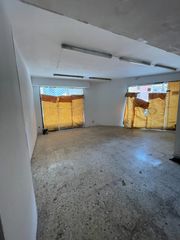 Lloguer Local Comercial a Can Vidalet. Local alquiler esplugues ll. / hospitalet