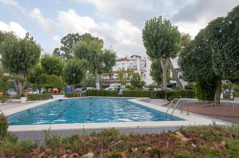 Foto 3607cacc-649d-480a-835a-55f6f672cdf1. Lloguer apartament amb piscina a Montmar Castelldefels